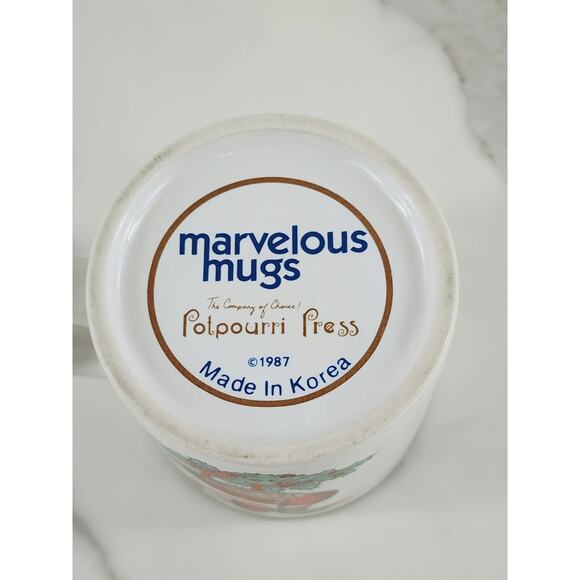 Marvelous Mug Potpourri Press Coffee Mug Teacup 10oz Duck Holly Berry 1987 Korea - Picture 13 of 15